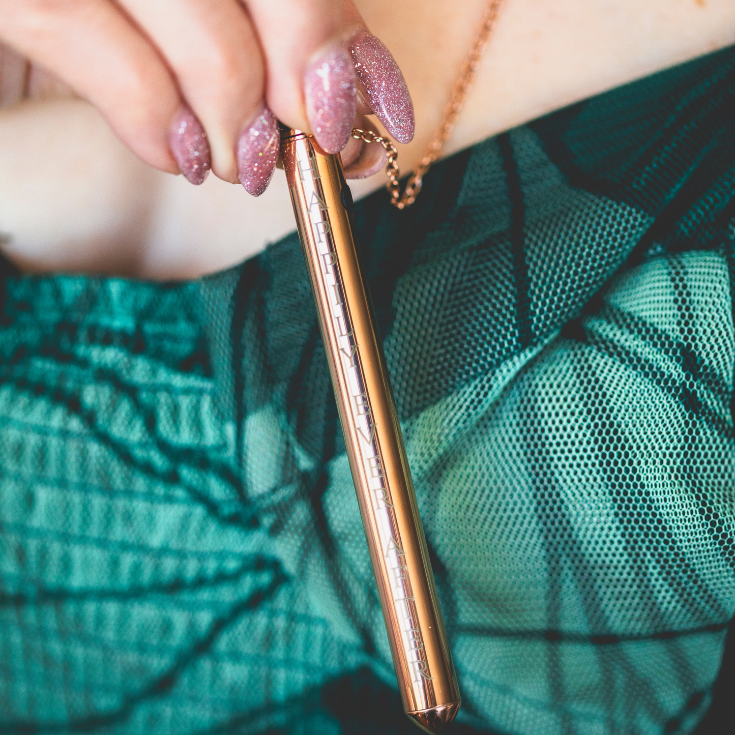 Vesper with Winter Willow's limited edition engraving.