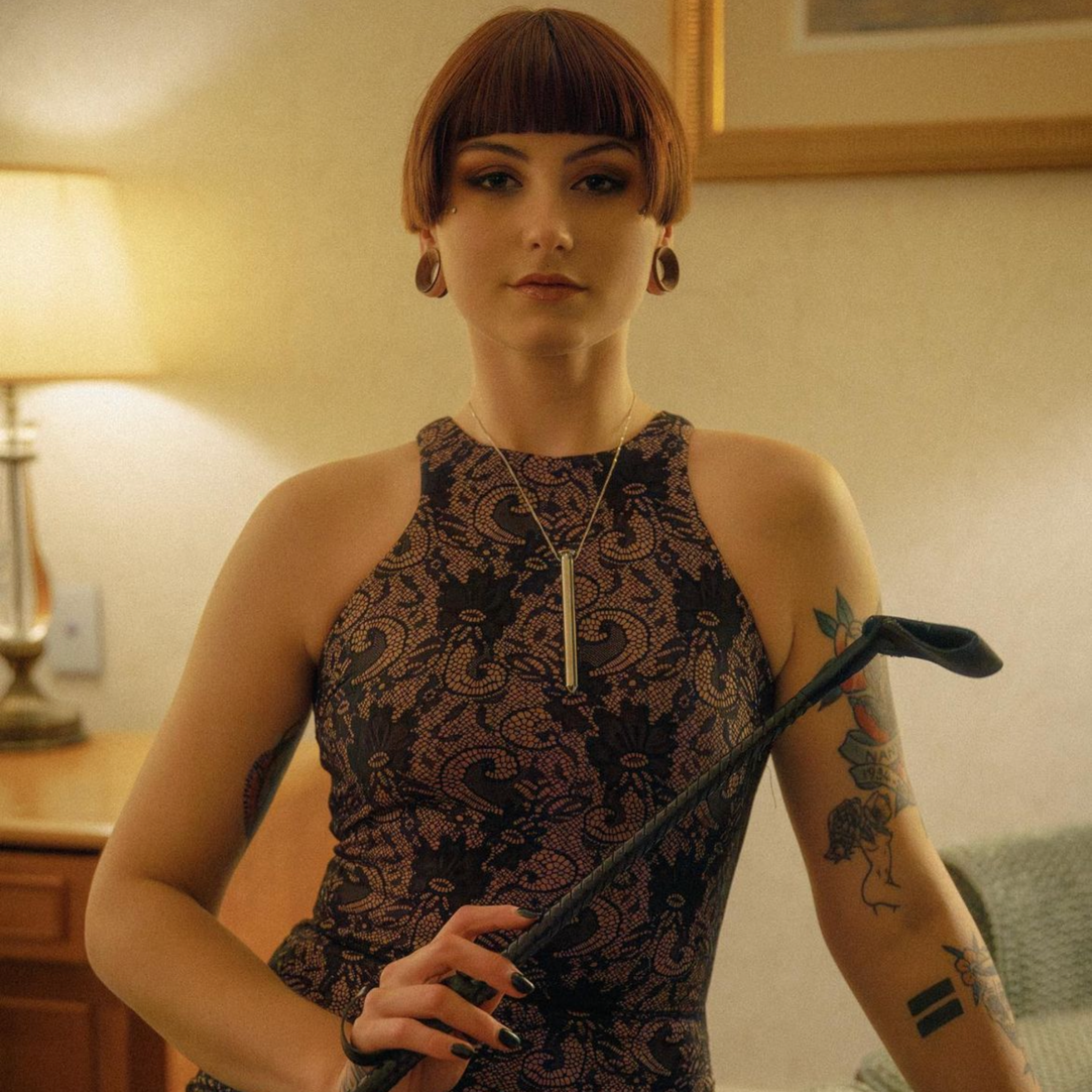 Individual wearing Vesper.